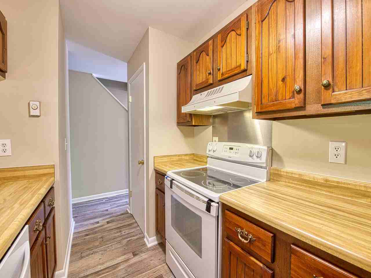 49 Riverside Villa Dr - Photo 6 of 15