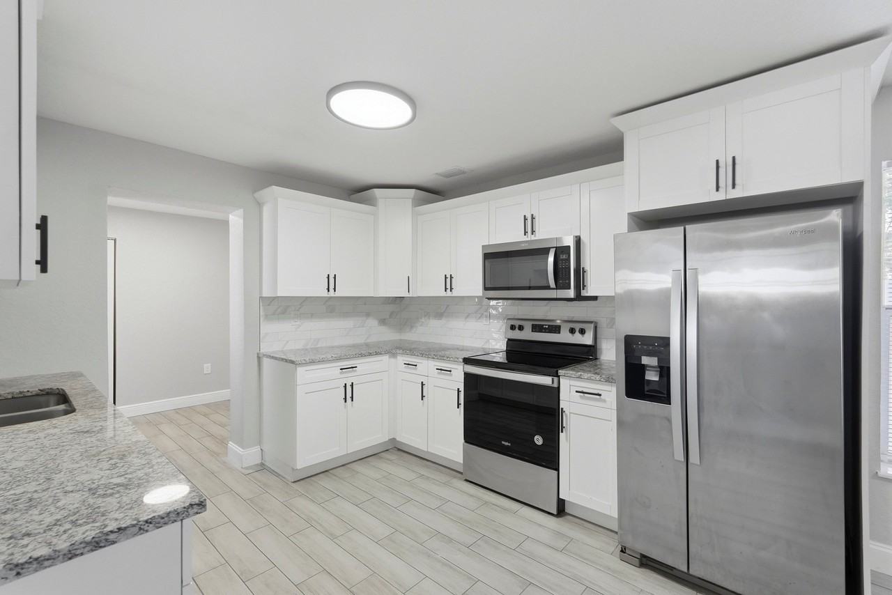 2519 39th Ave N - Photo 6 of 19