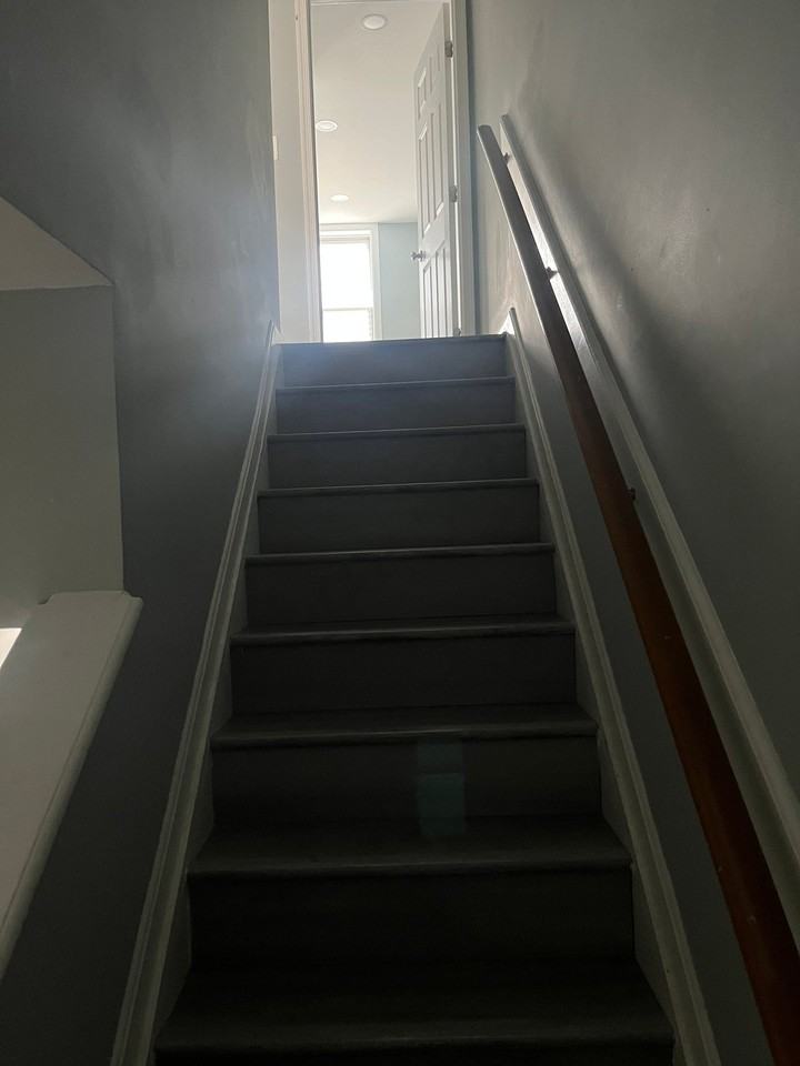 1029 W Baltimore St #B - Photo 4 of 12