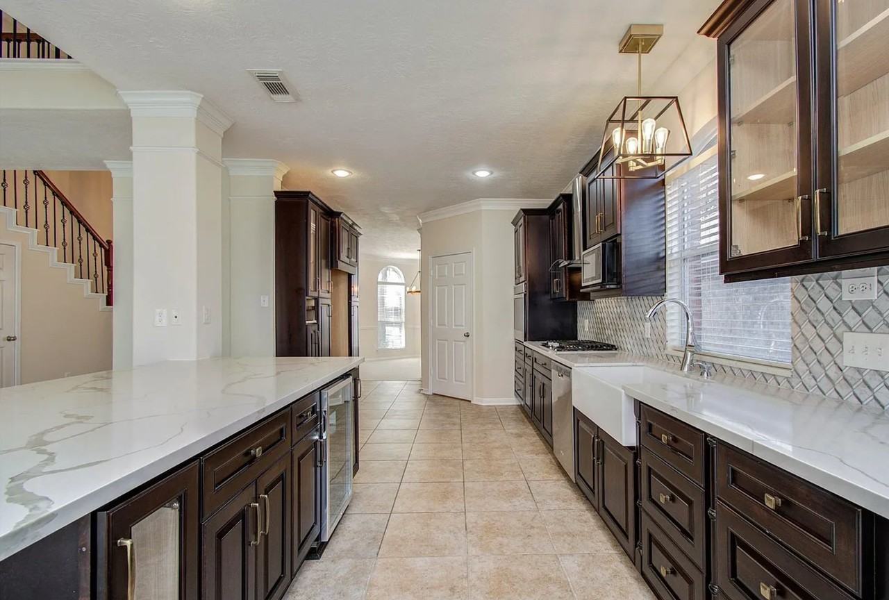 1230 Blue Leaf Dr - Photo 2 of 18
