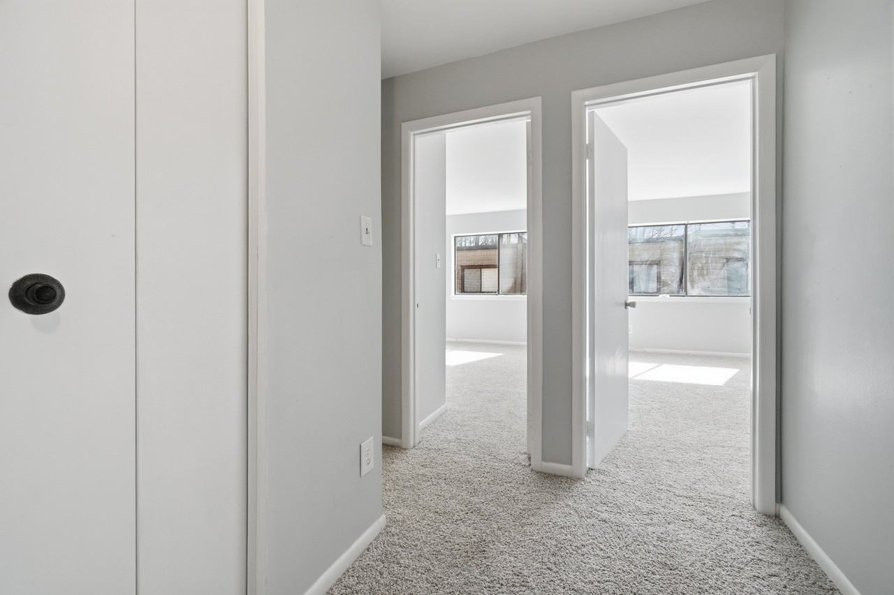 1554 Monteberry Pl - Photo 3 of 9