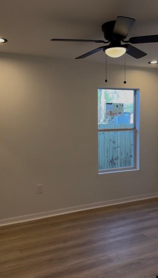 1246 Thompson Pl - Photo 4 of 9