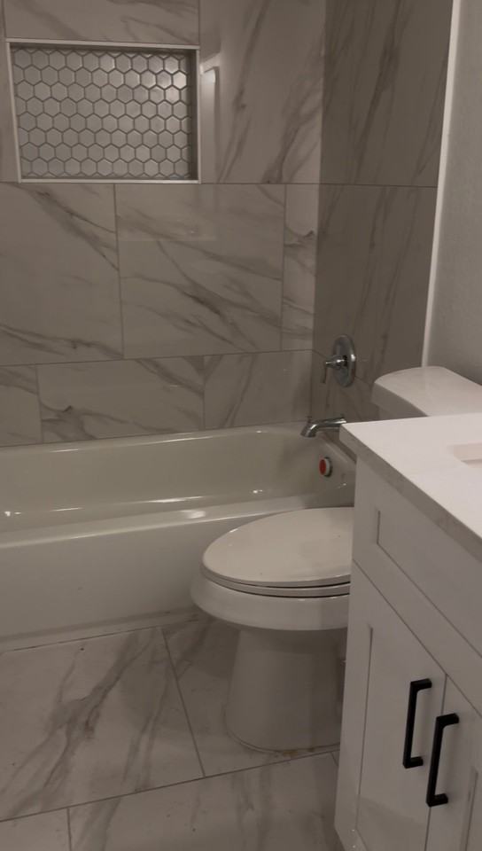 1246 Thompson Pl - Photo 7 of 9
