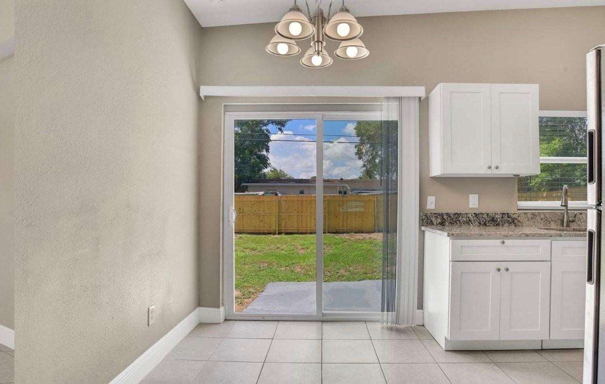 6215 Melbourne Ave - Photo 3 of 8