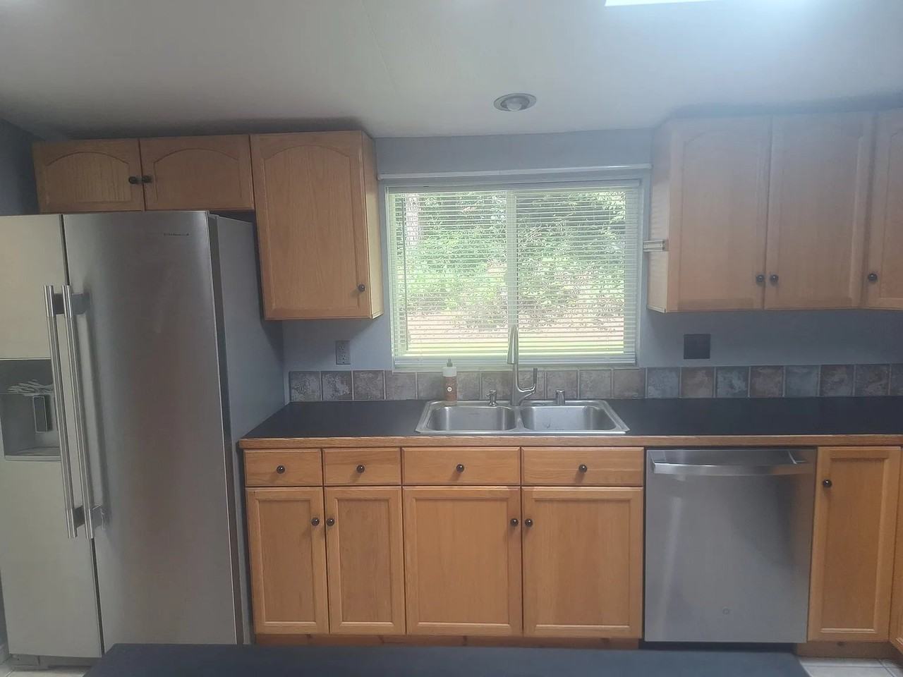 6674 N Van Decar Rd Se - Photo 3 of 18