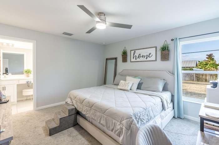 742 Nw Bayshore Blvdport Saint Lucie, Fl ##Fl - Photo 2 of 10