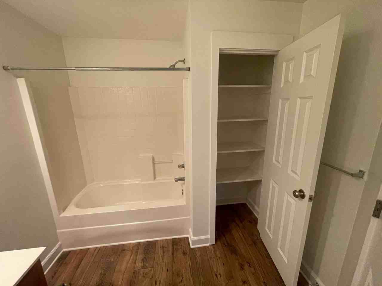 7706 Porter House Dr - Photo 6 of 15