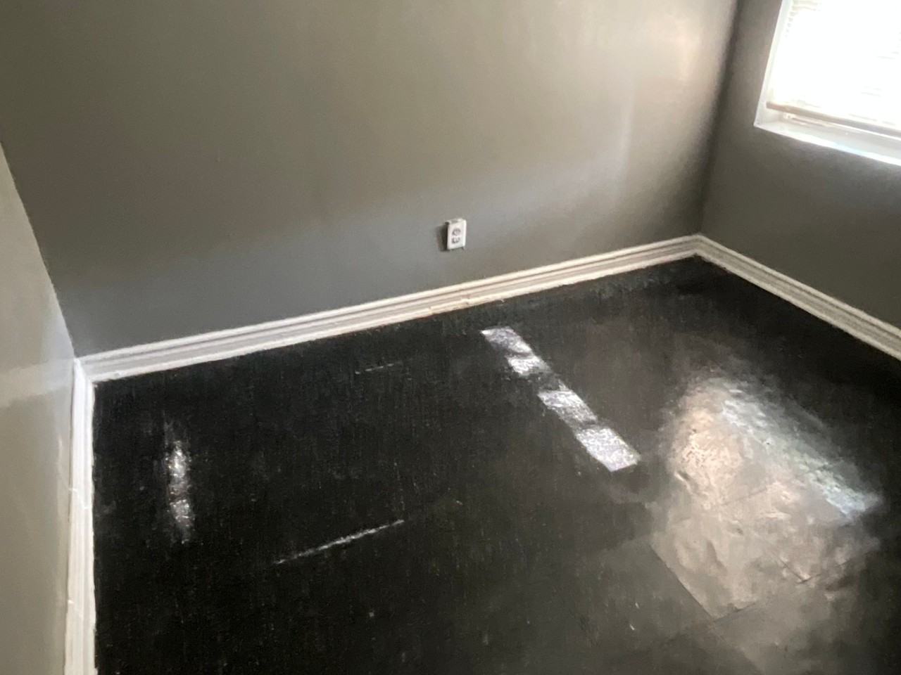 3825 W 14th St - Photo 5 of 11