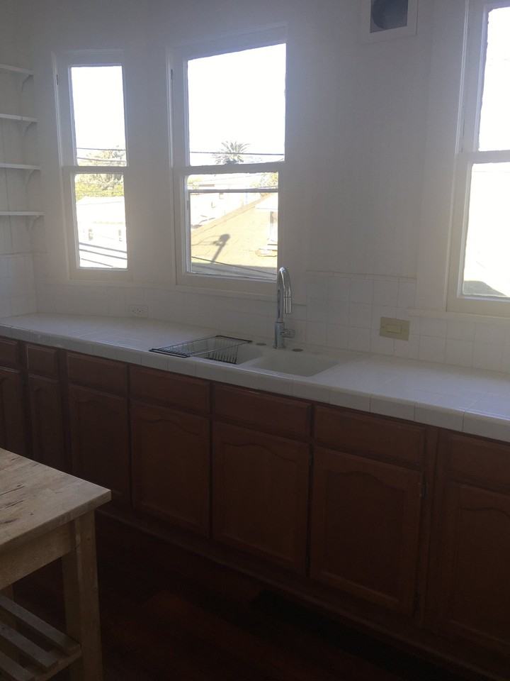 51 Paloma Ave #B - Photo 5 of 14