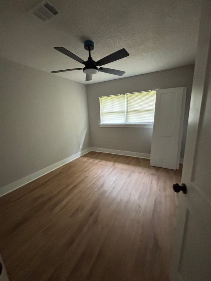 3386 Country Ln - Photo 7 of 14