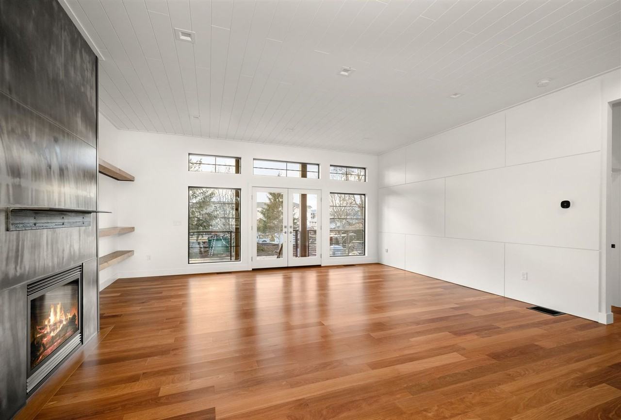 3328 E 55th Ave - Photo 6 of 47