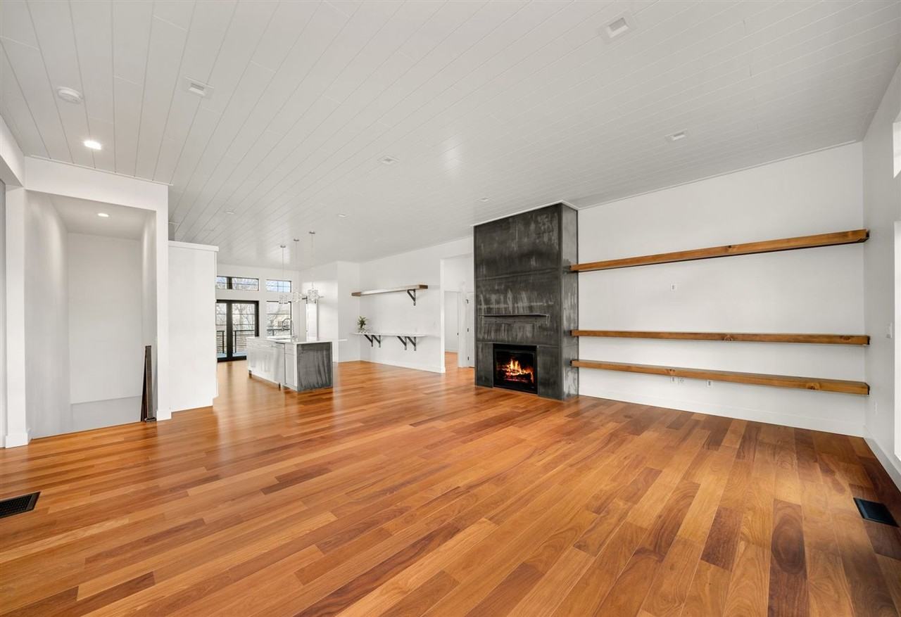3328 E 55th Ave - Photo 7 of 47