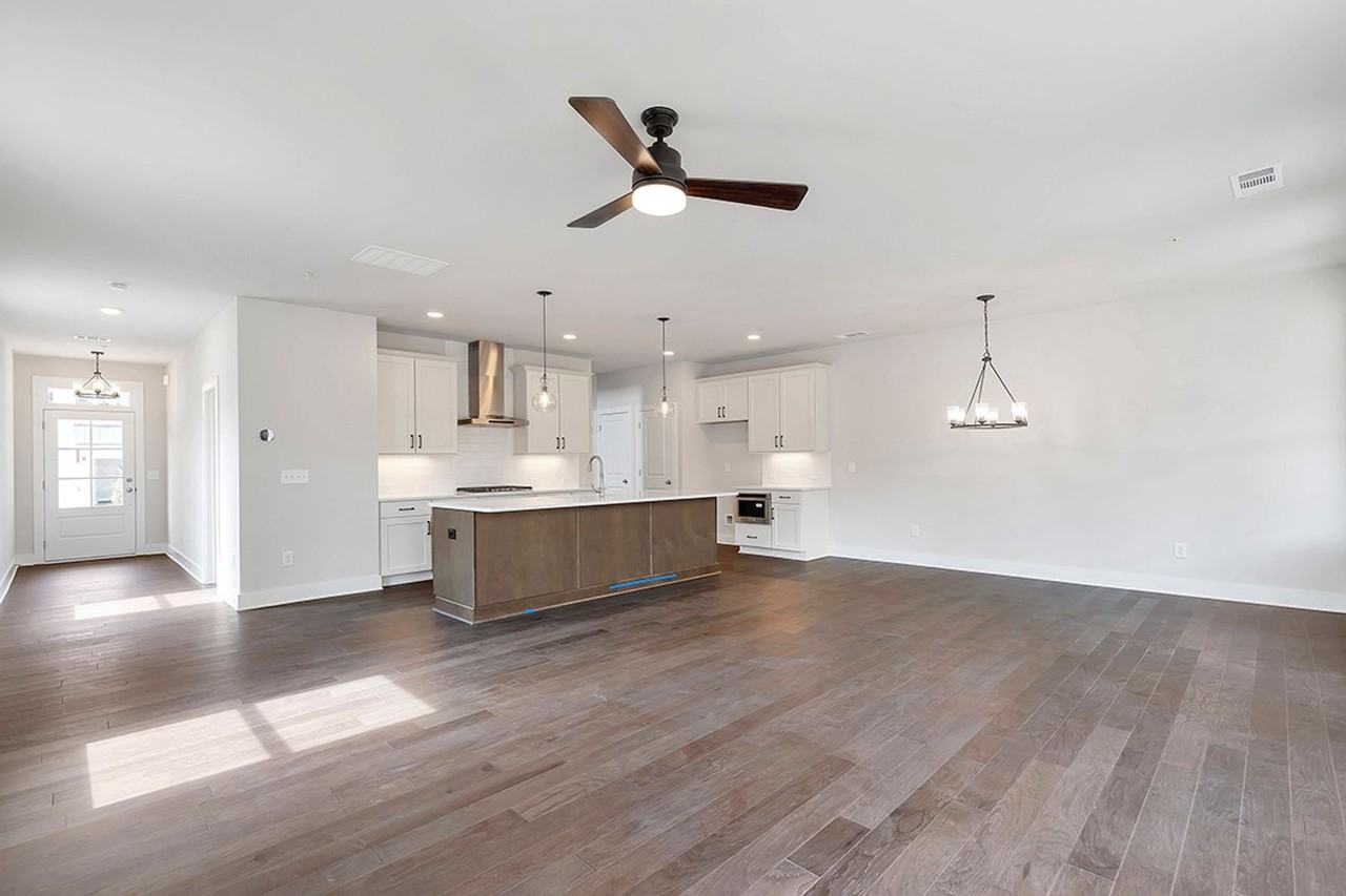 1258 Winterhaven Dr - Photo 6 of 35