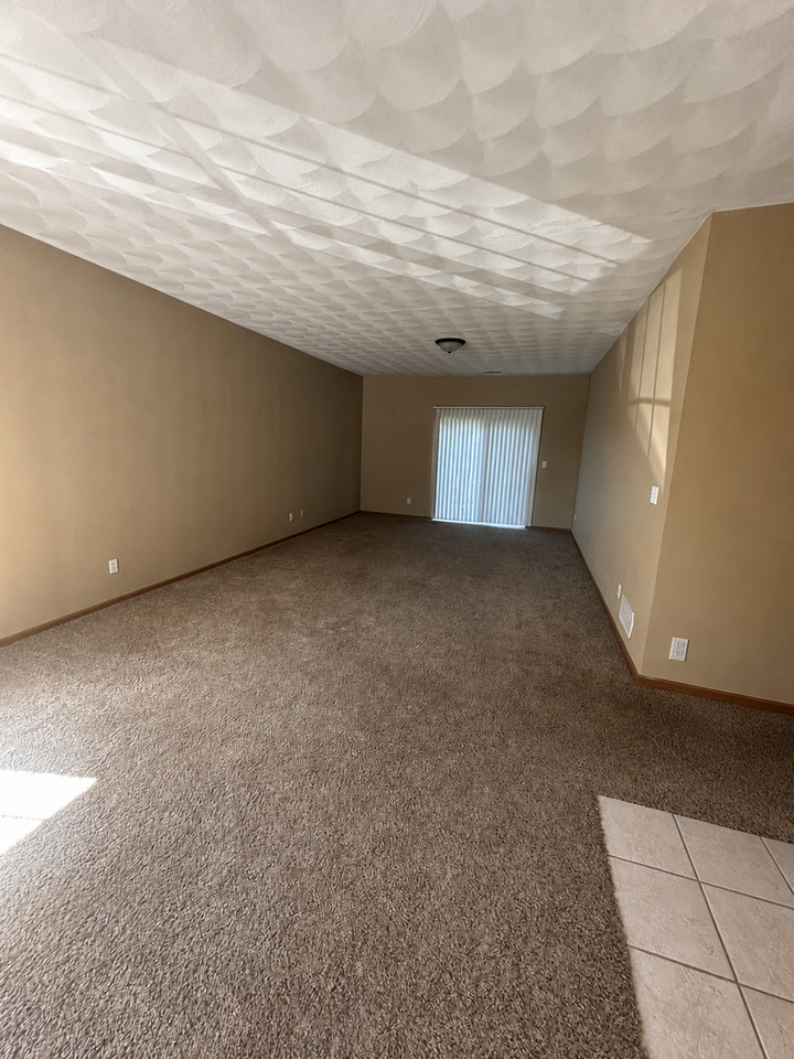 10340 Metalmark Ln - Photo 5 of 14