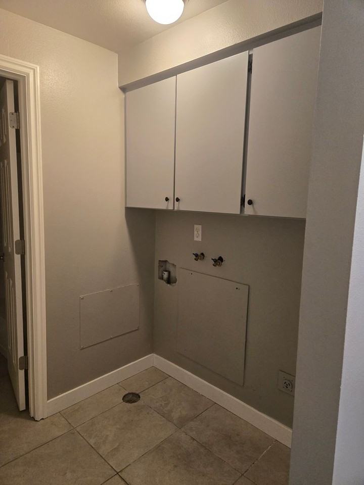 1006 E Gilbert Ave - Photo 7 of 13