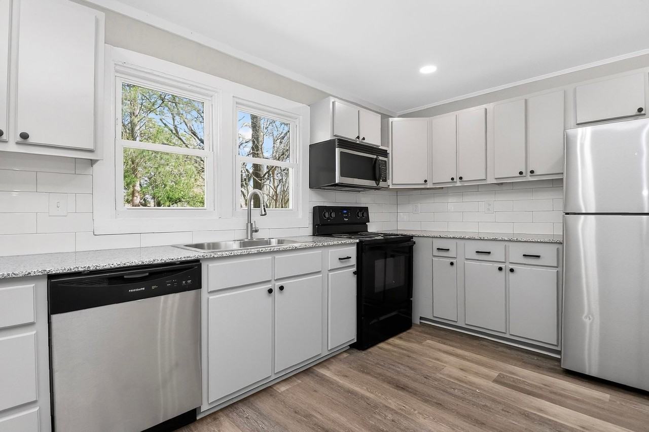 510 S 12th St #B - Photo 5 of 18