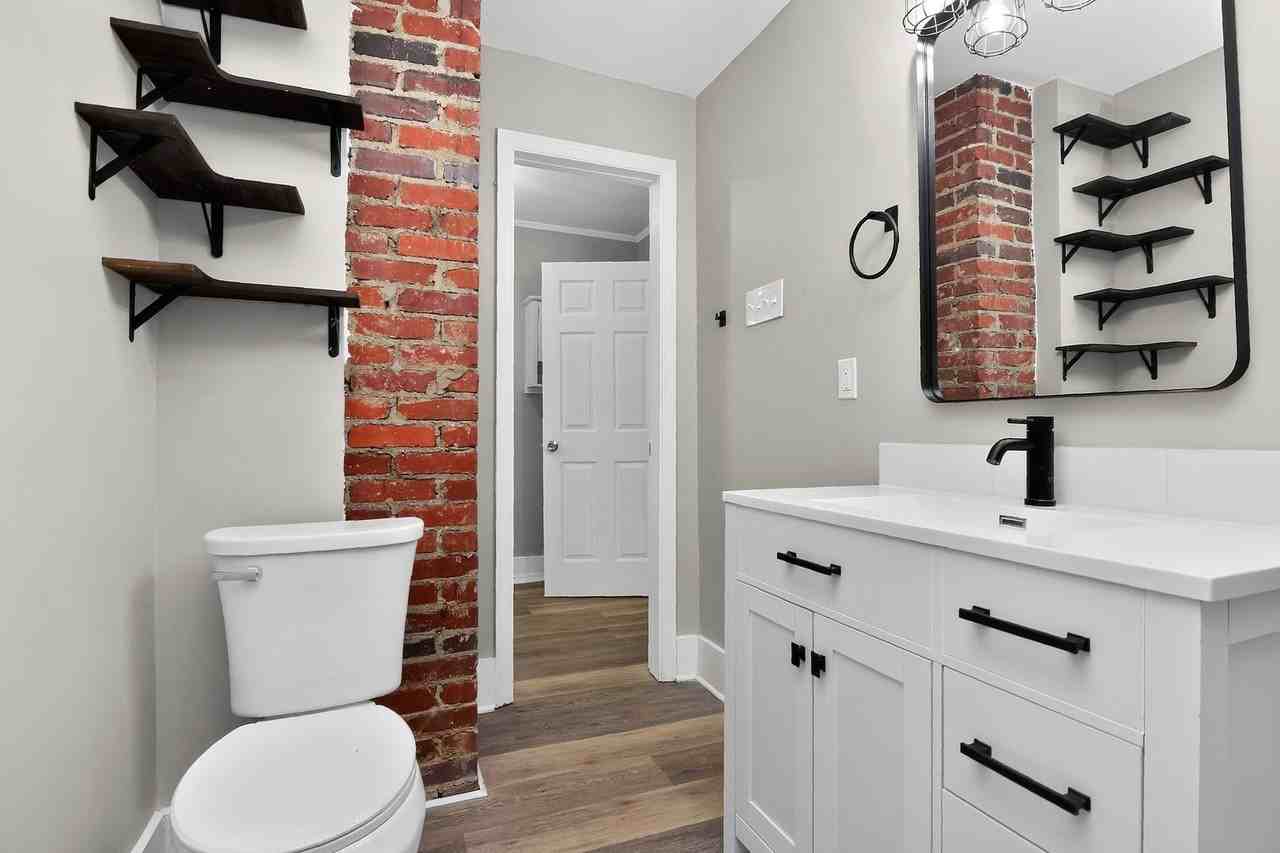 510 S 12th St #B - Photo 6 of 18
