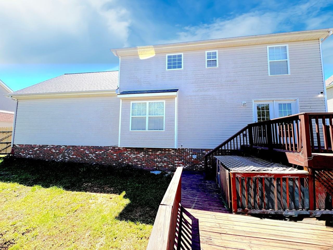 1317 Sunfield Dr - Photo 4 of 30