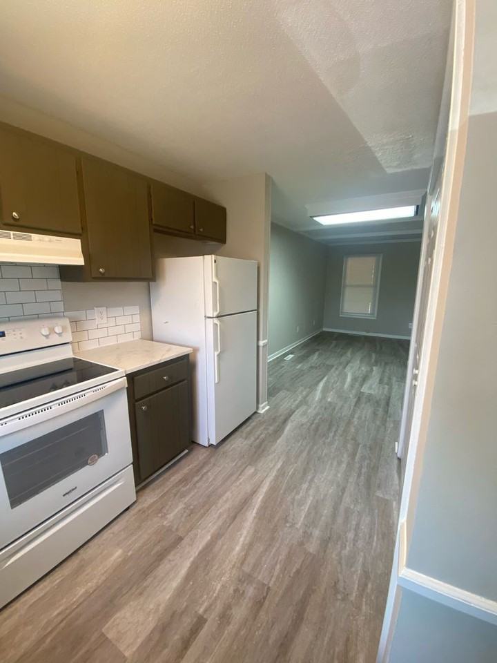343 Old Greenville Hwy - Photo 6 of 14