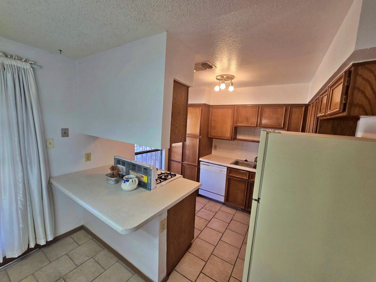 6748 Ridge Top Dr - Photo 5 of 24