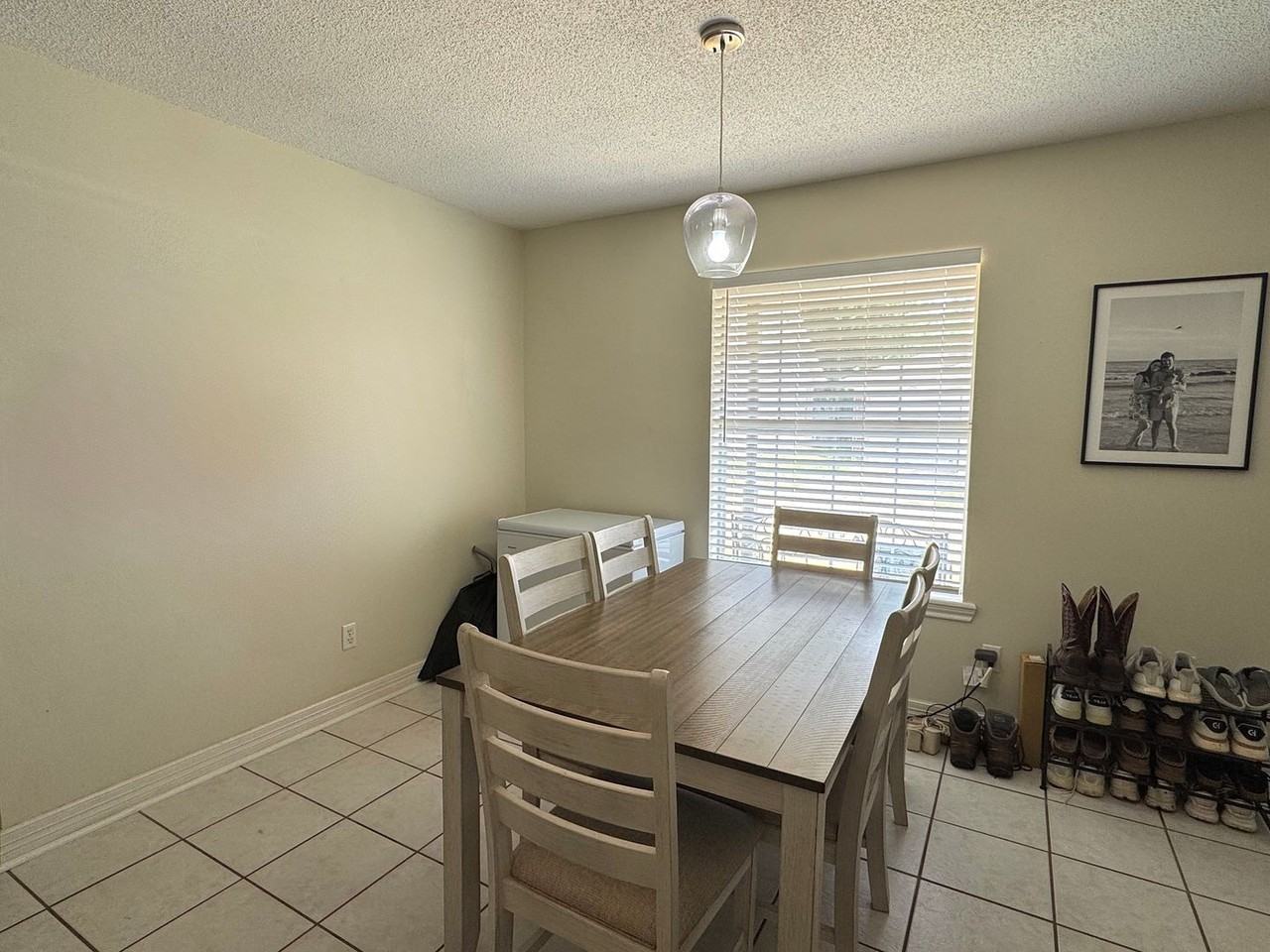 208 Summerset Ct - Photo 5 of 16