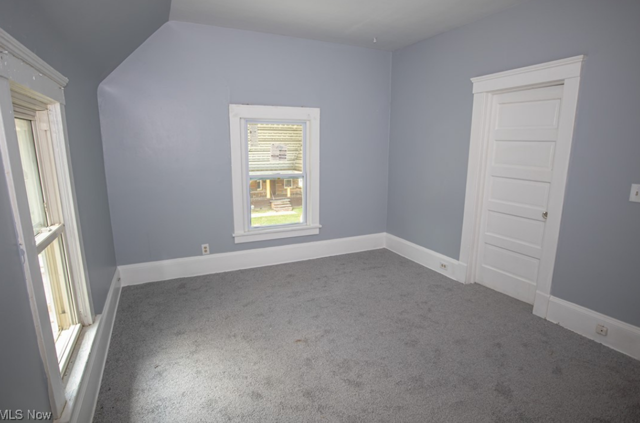 1215 E 113th St - Photo 2 of 20