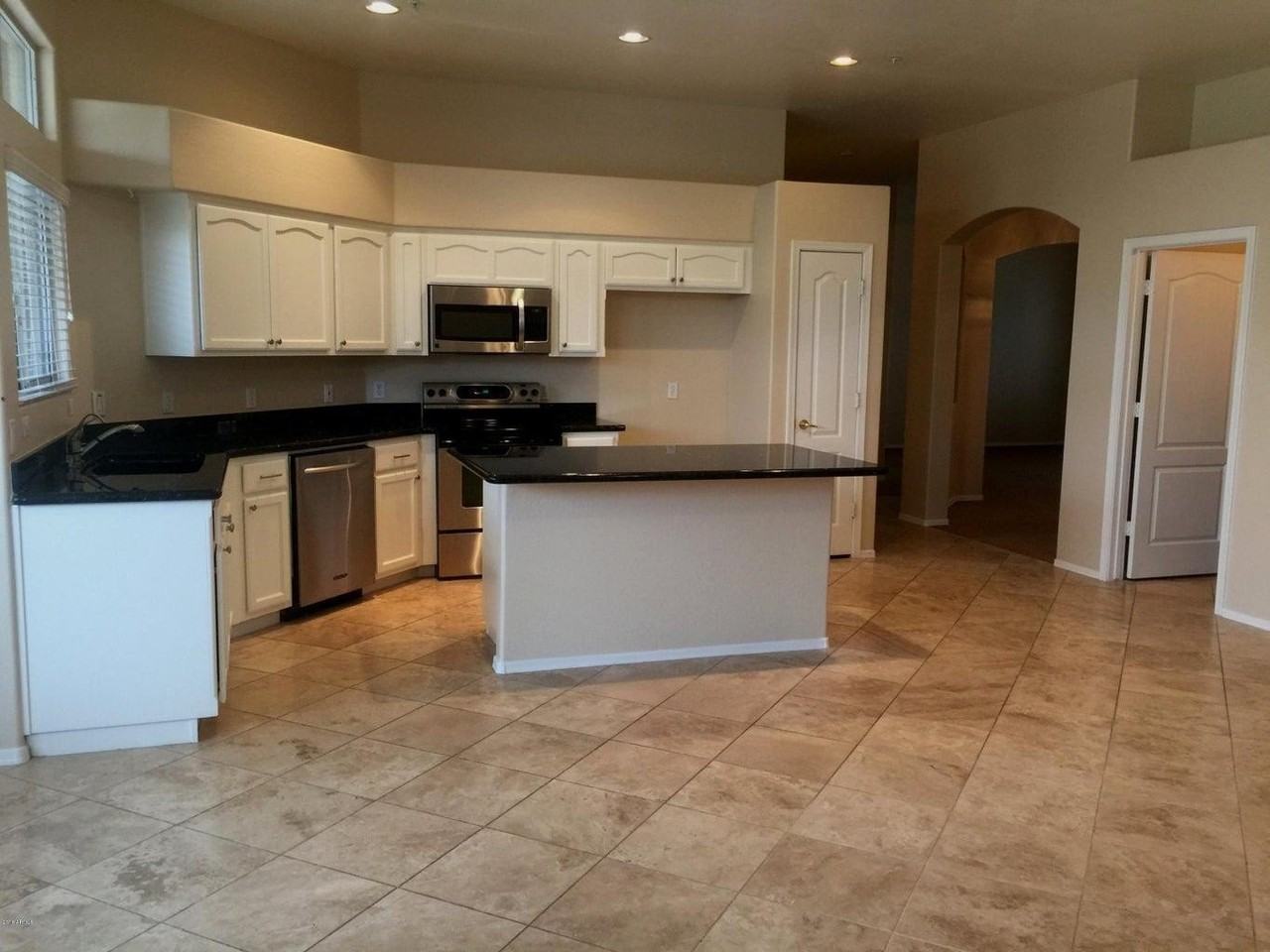 9286 E Pine Valley Rd - Photo 5 of 11