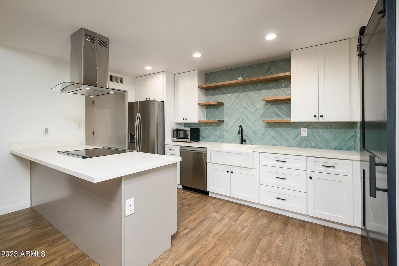 3731 E Janice Way - Photo 4 of 25