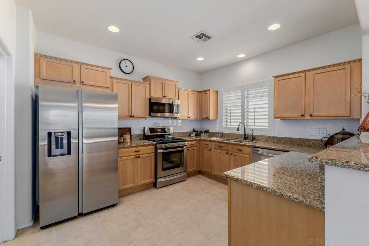 7225 W Pleasant Oak Way - Photo 4 of 6