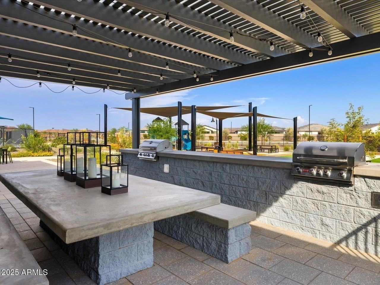 15982 W Desert Spoon Dr - Photo 2 of 33