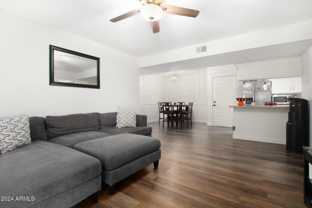 540 N May #2081 - Photo 1 of 1