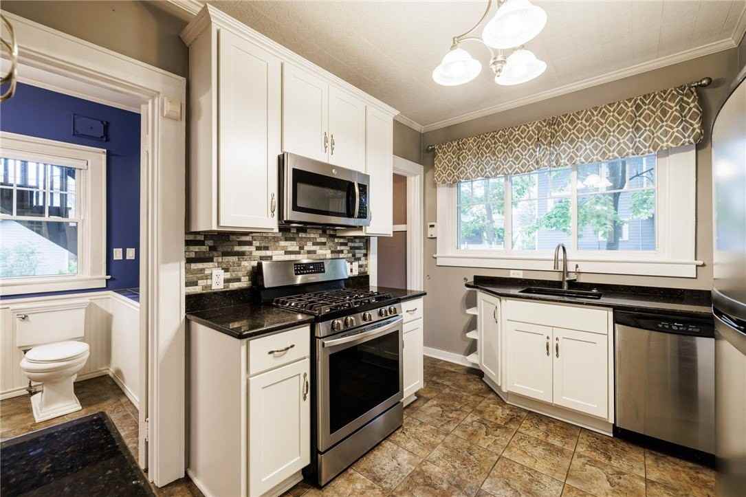 100 Highland Ave - Photo 4 of 21