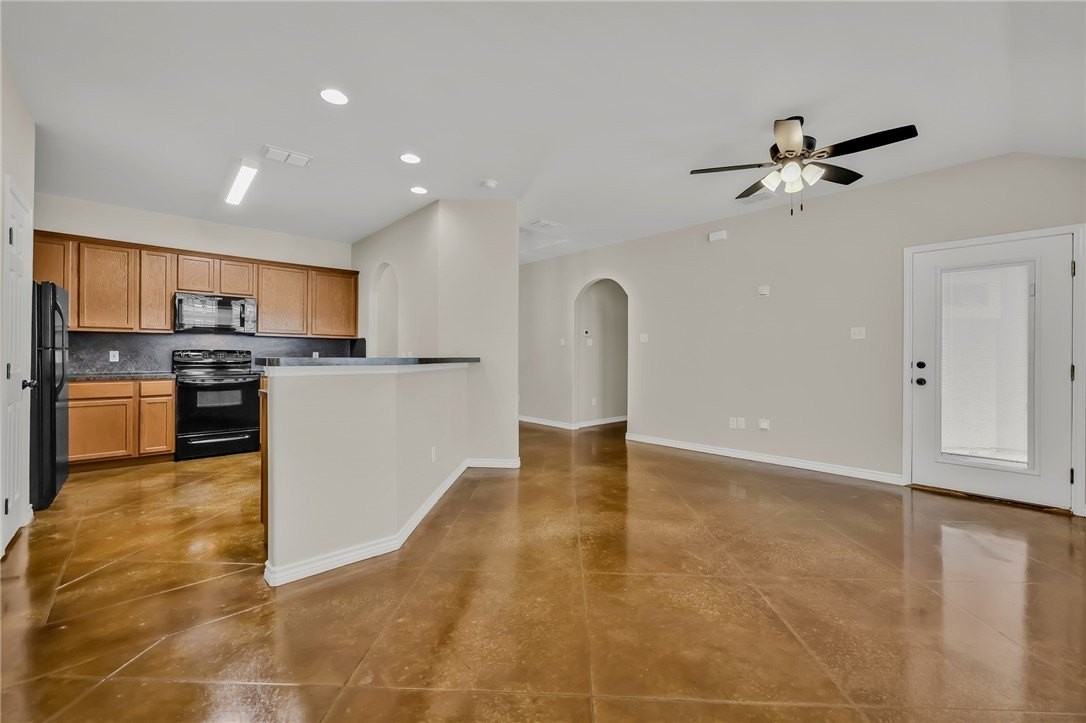 6642 Rhine Dr #B - Photo 2 of 18