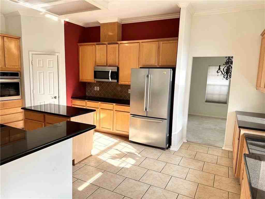 7613 Bayonne Dr - Photo 6 of 15