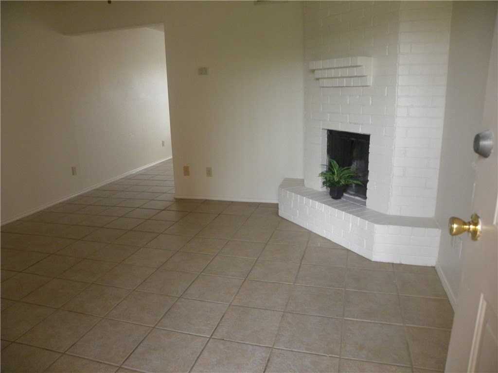 4818 Elmhurst Ln - Photo 2 of 6