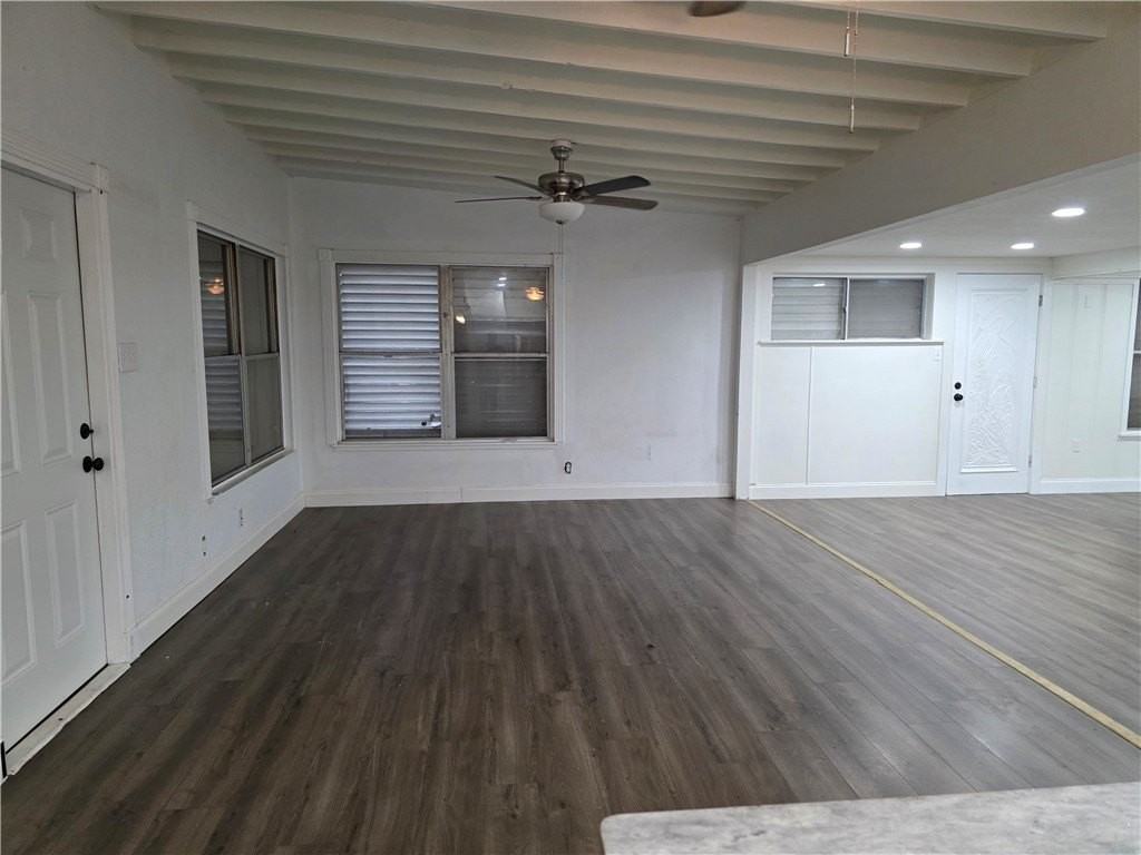 3802 Marion St - Photo 7 of 18