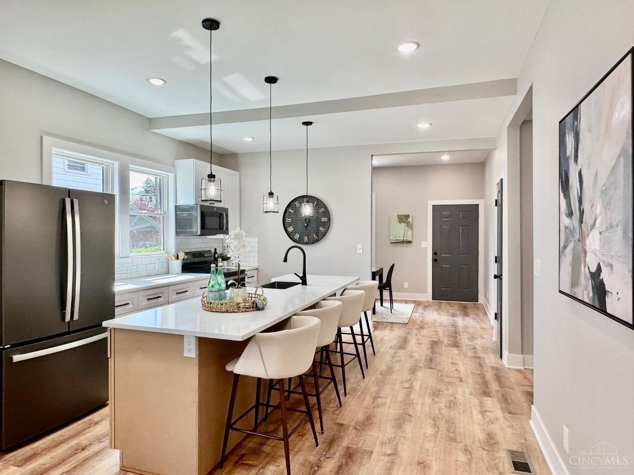 4605 Thoburne St - Photo 3 of 49