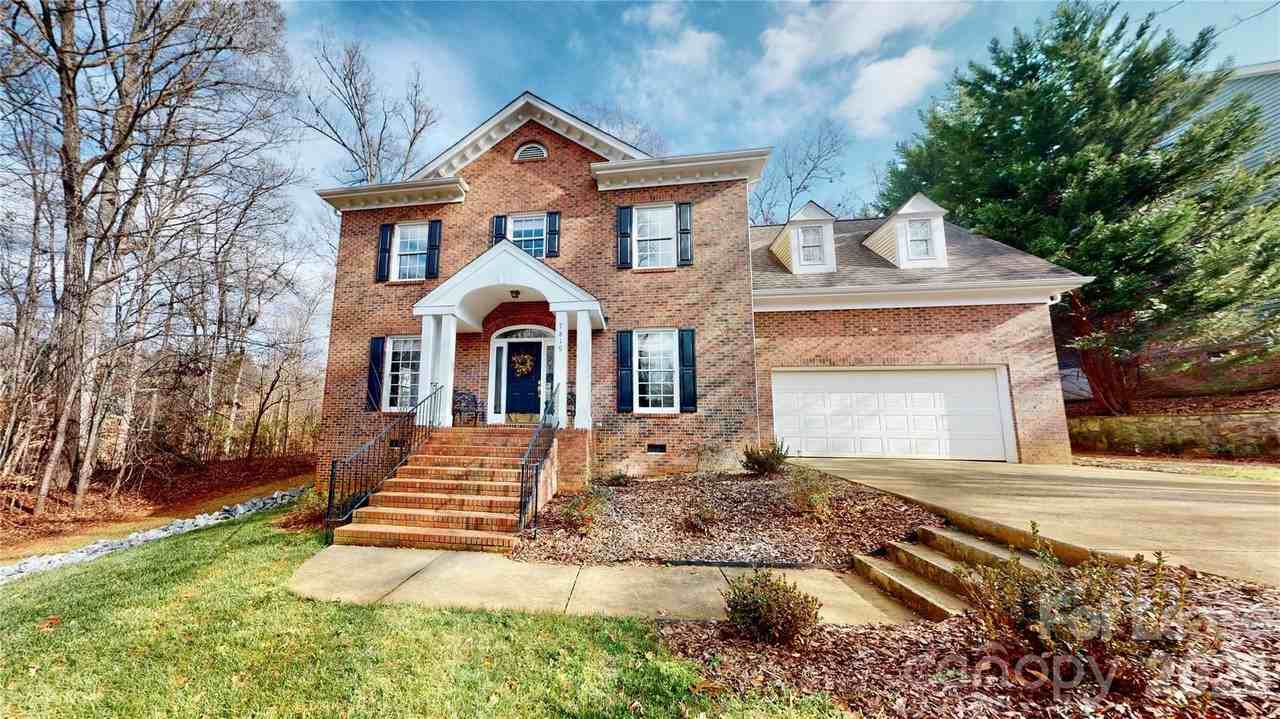 7819 Red Oaks Trl