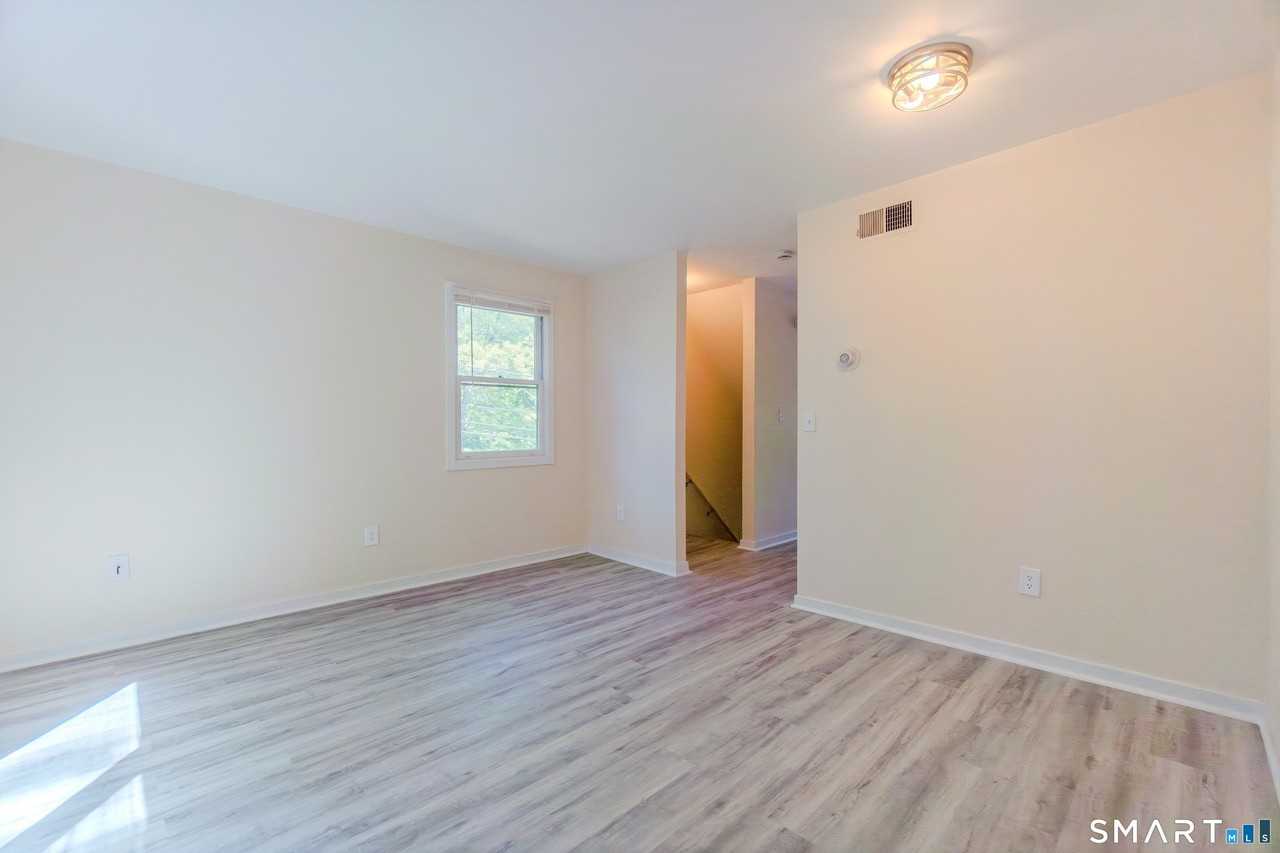78 York St #1 - Photo 4 of 20