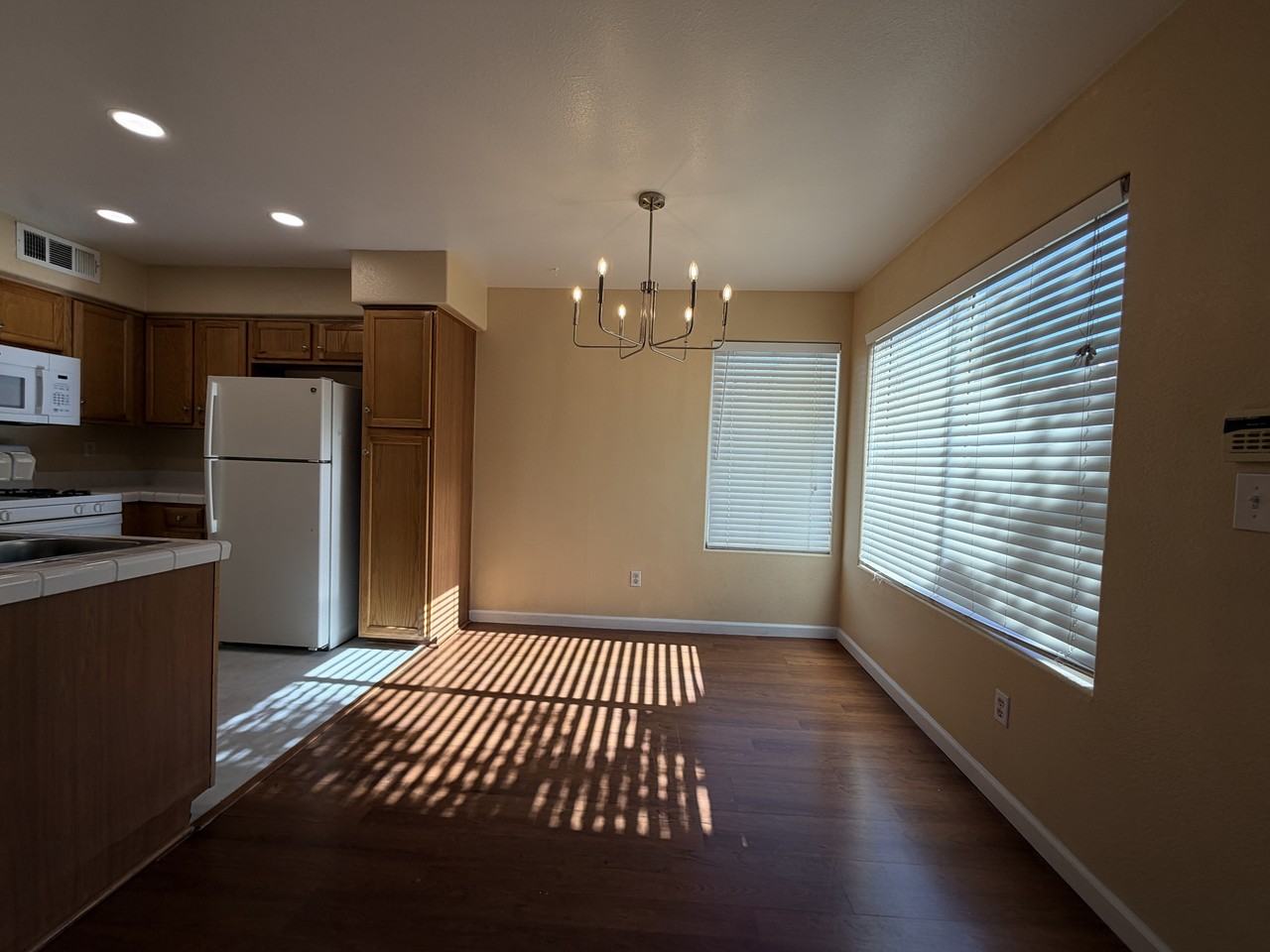 4955 South Lindell Road - 1Unit 203 #1 - Photo 5 of 28