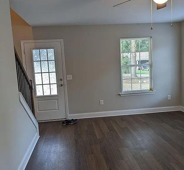 1660 Meadow Lark Ln - Photo 5 of 13