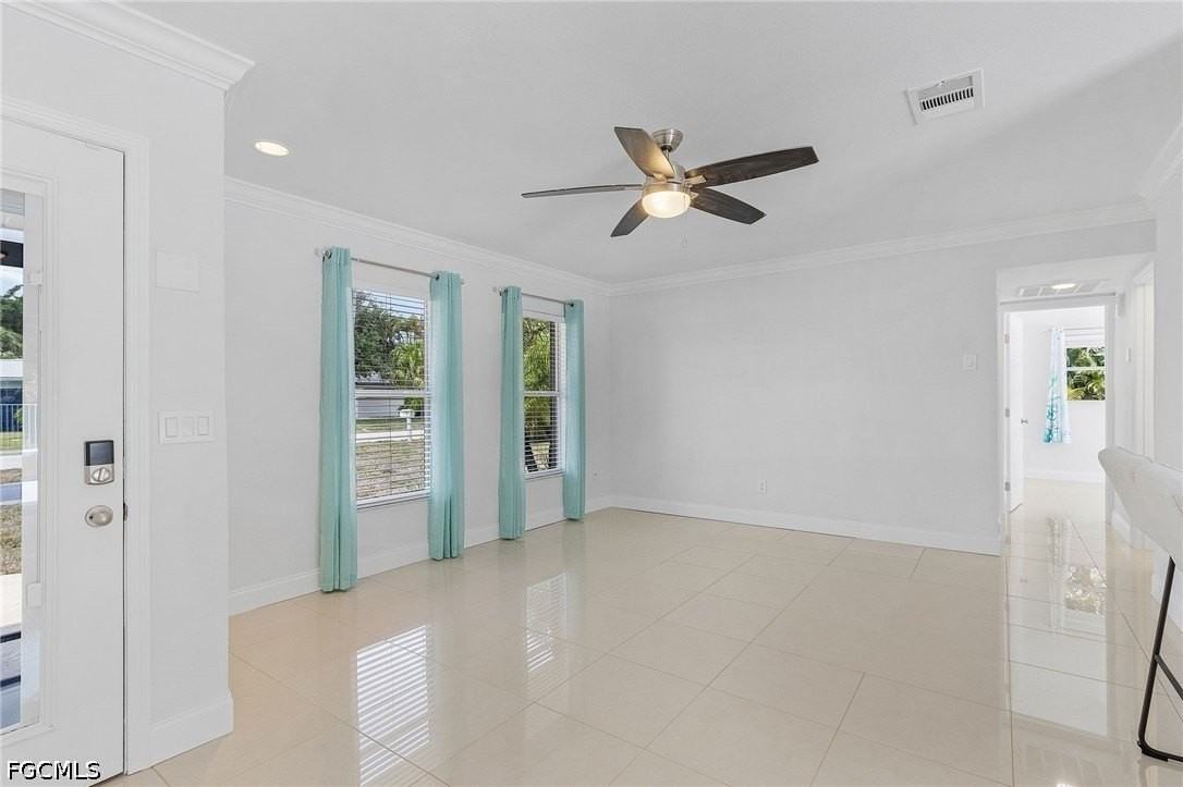 5251 Tower Dr - Photo 6 of 32