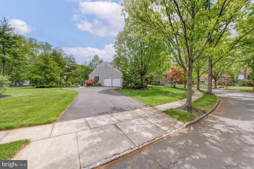 42 Ellsworth Dr - Photo 4 of 50