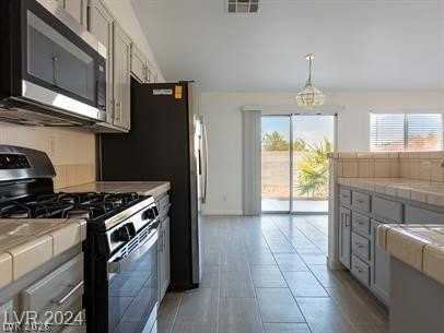 1424 Bugle Boy Dr - Photo 5 of 19