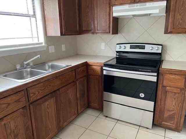 1300 E Quail St - Photo 4 of 11