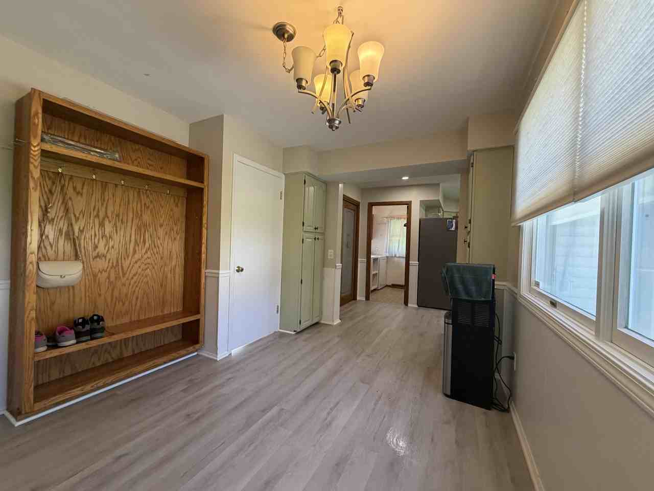 731 Jenks Blvd - Photo 5 of 16