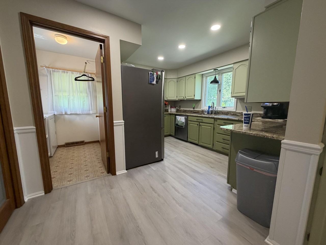 731 Jenks Blvd - Photo 7 of 16