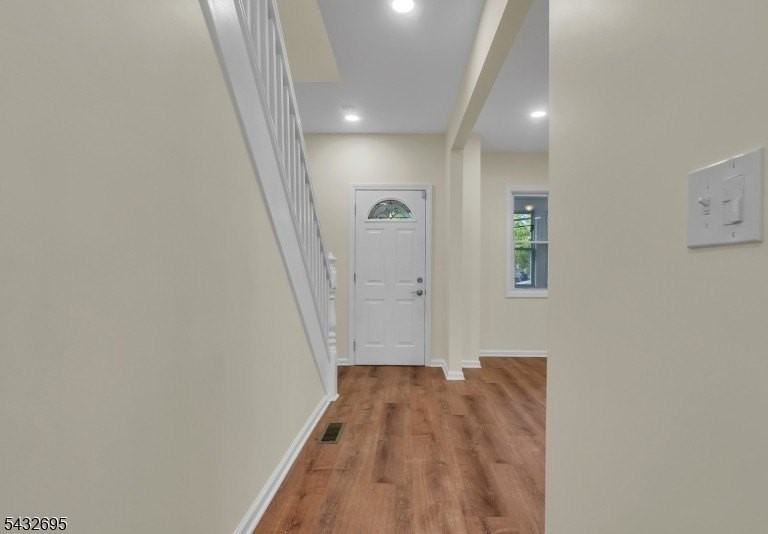 310 Summer St - Photo 3 of 35