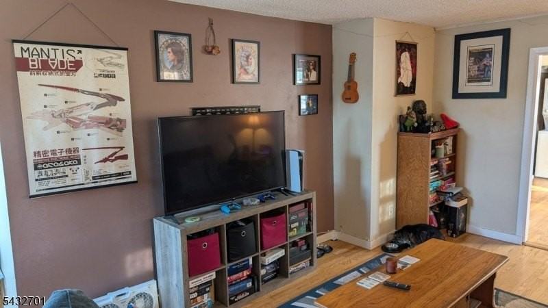 188 Main St - Photo 4 of 11