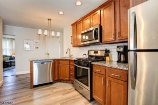 46 Hazelwood Rd - Photo 1 of 1